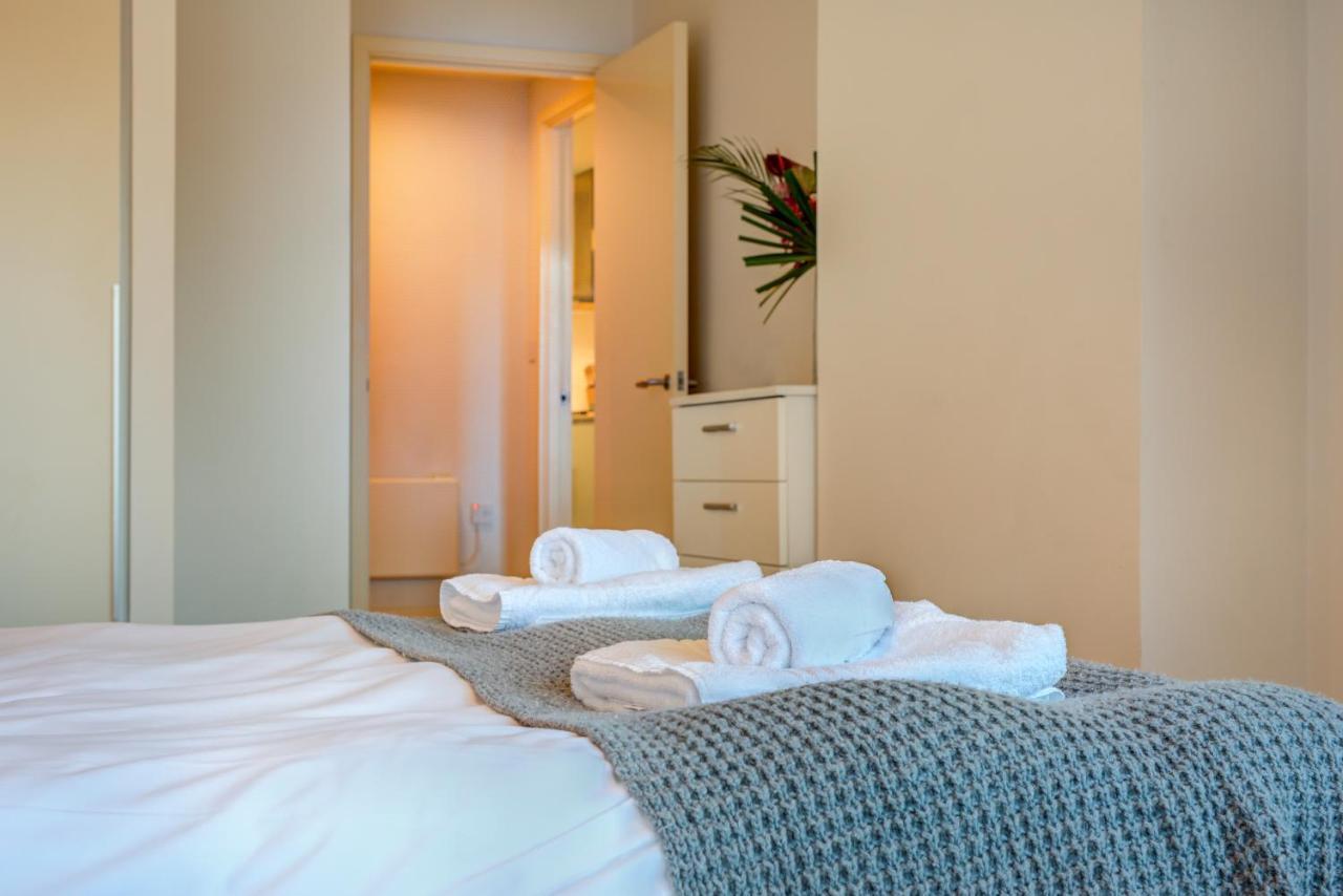Cleyro Serviced Apartments - Finzels Reach Бристоль Екстер'єр фото